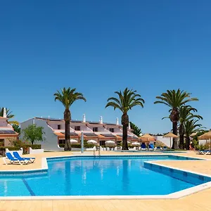 3* Parque de vacaciones Moradias Joinal